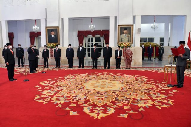 Presiden Jokowi melantik menteri dan wamen sisa masa jabatan periode tahun 2019-2024, di Istana Negara, Jakarta, Rabu (15/06/2022) / Humas Setkab