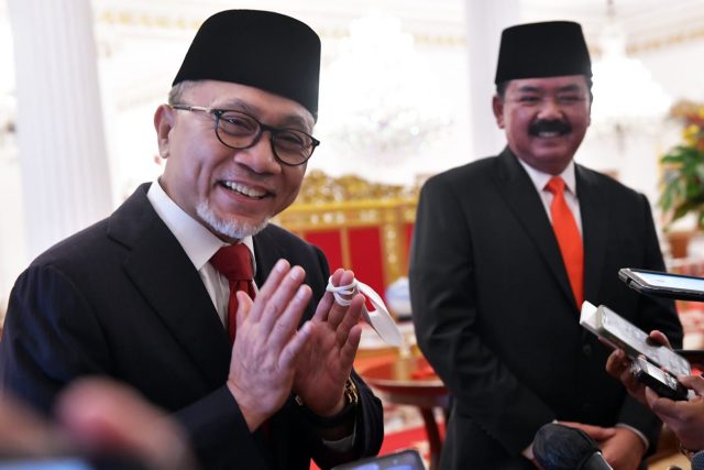 Mendag Zulkifli Hasan dan Menteri ATR/Kepala BPN Hadi Tjahjanto menyampaikan keterangan pers usai dilantik Presiden Jokowi, Rabu (15/06/2022), di Istana Negara, Jakarta / Humas Setkab