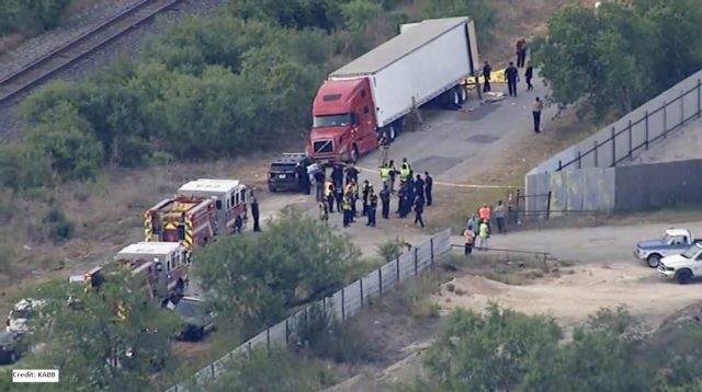 50 orang tewas di dalam trailer di meksiko